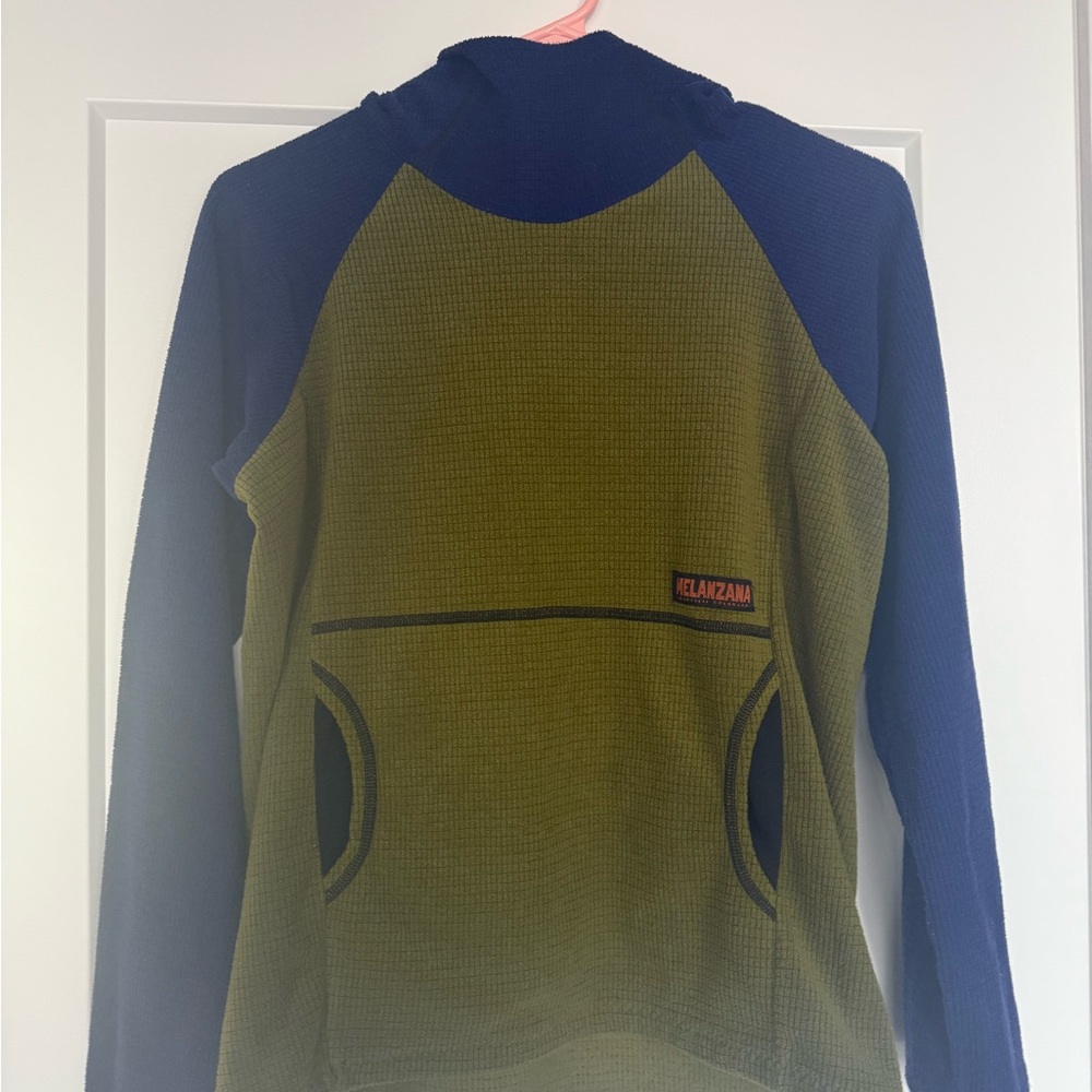 Kids XL Melanzana Blue and Green Pullover
